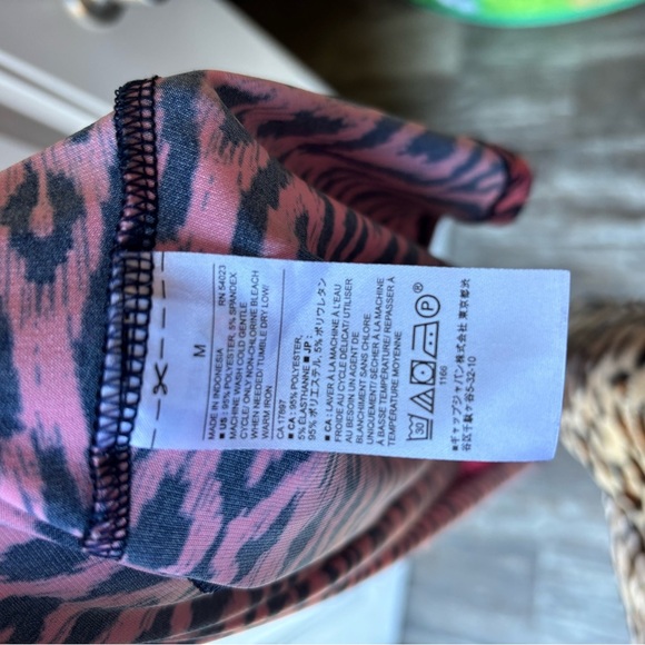 Banana Republic Flirty Summer Dress Pink, Blue Geo Sleeveless Medium - Picture 5 of 5